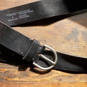 American Eagle woman's black belt - L